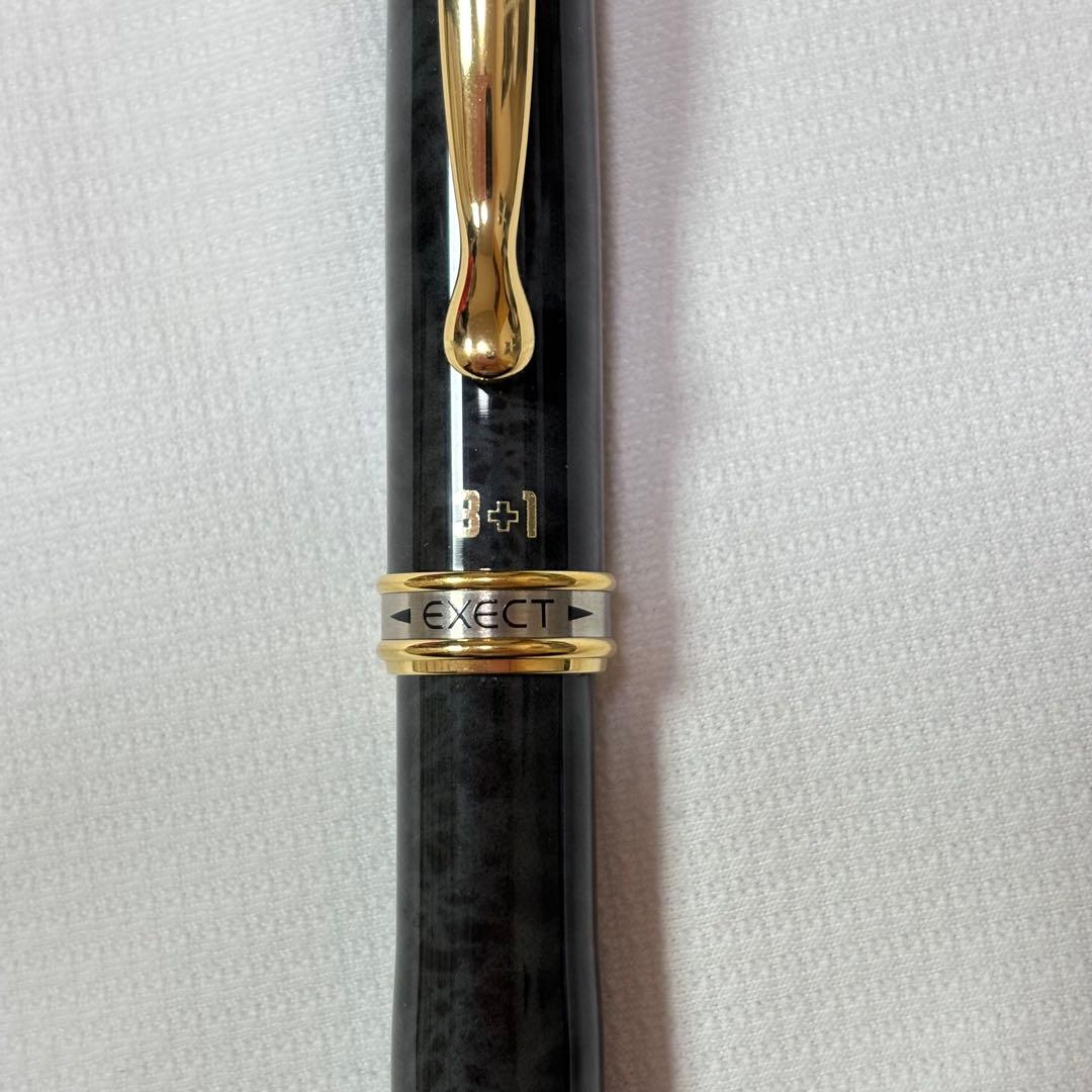 PILOT EXECT 3 Plus 1 multi-function ballpoint pen in marble black with gold-plated clip