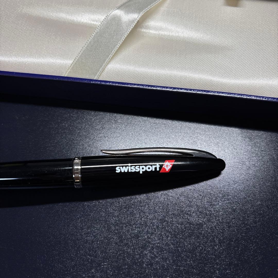 WATERMAN Carène Blue ballpoint pen with smooth finish and blue ink