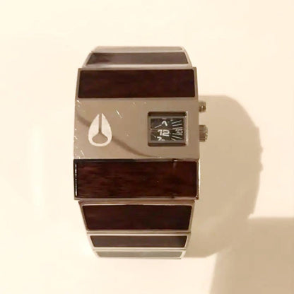 NIXON SBTR009 Analog Men's Watch — Japanese