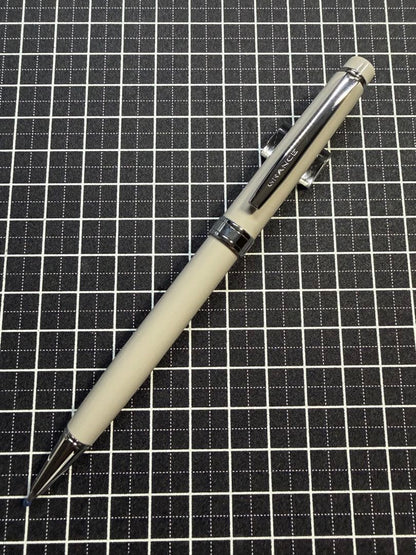 PILOT GRASE ballpoint pen in sand-beige color with resin ball tip, model BGRS-17-SB