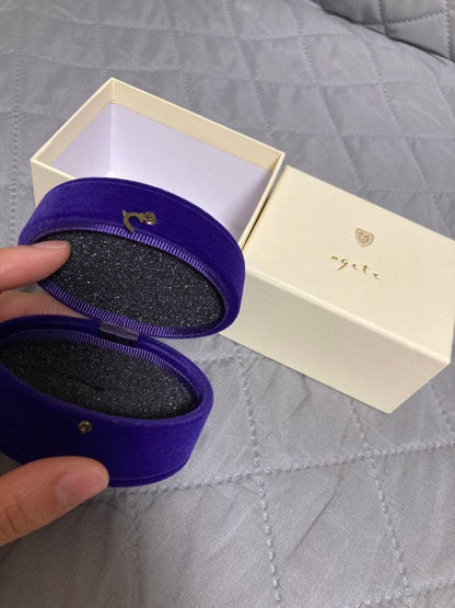 agete Necklace in used condition displayed with original box elegant and stylish design