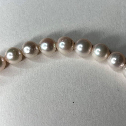 Toreflection A Kohqa large pearl necklace with 8.3-8.5mm pearls on a 43cm strand
