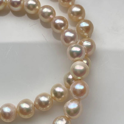 Honolulu Pearl Akoya pearl necklace with 54 toned champagne pearls, 6.8-7.5mm size, 43cm length, silver clasp
