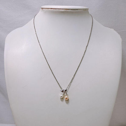 Tasaki silver necklace with two-color pearls and cherry pendant on 41 cm chain