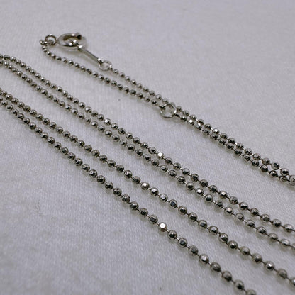 Tasaki silver necklace with two-color pearls and cherry pendant on 41 cm chain