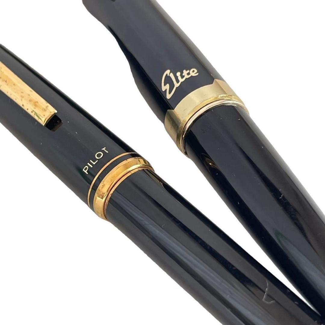 Two PILOT Blite Bright Black fountain pens, writing instruments with black bodies, one 13 cm and one 11.5 cm long
