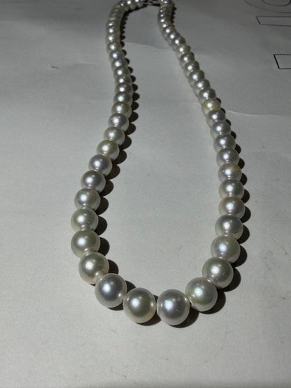 Akoya seawater pearl necklace with 7.5mm blue-gray pearls and silver color clasp