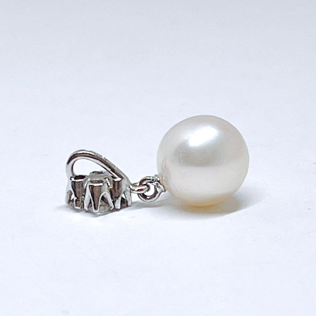 Mikimoto Pearl Diamond Necklace Top featuring 8.3mm pearls set in K14WG with diamond accents