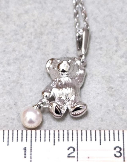 MIKIMOTO Akoya Pearl Bear Necklace with silver S925 chain and pearl pendant, 40cm length