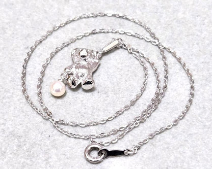 MIKIMOTO Akoya Pearl Bear Necklace with silver S925 chain and pearl pendant, 40cm length