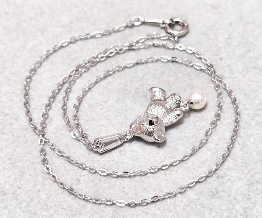 MIKIMOTO Akoya Pearl Bear Necklace with silver S925 chain and pearl pendant, 40cm length