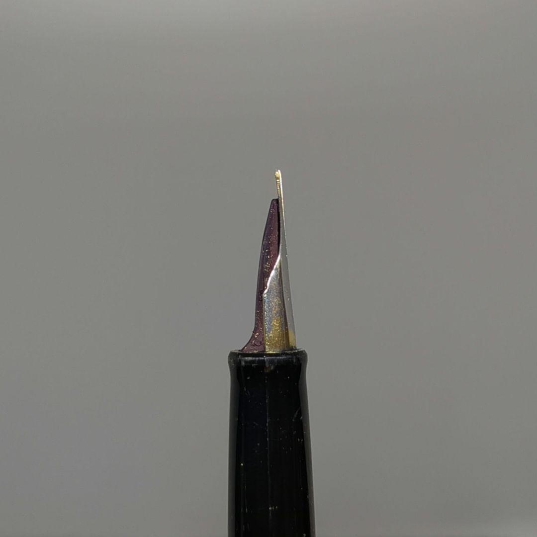 1970s PILOT SUPERLOY gold plated stripe fountain pen with fine nib and embossed cap top from Japan