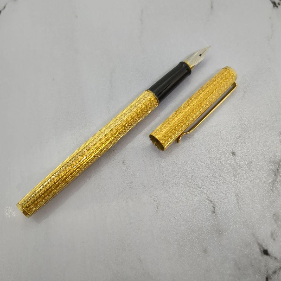 1970s PILOT SUPERLOY gold plated stripe fountain pen with fine nib and embossed cap top from Japan