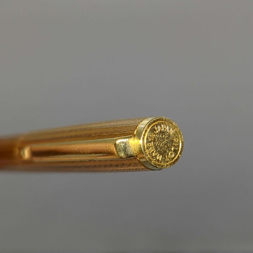 1970s PILOT SUPERLOY gold plated stripe fountain pen with fine nib and embossed cap top from Japan