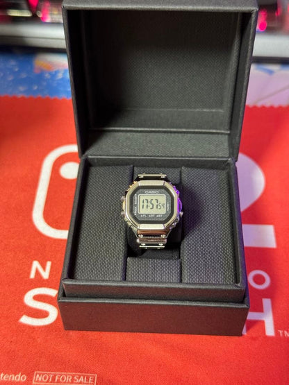 CASIO CRW-001-1JR Digital Men's Watch — Japanese