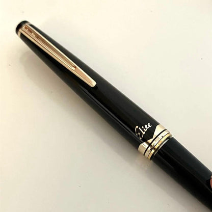 PILOT Elite fountain pen with polished black body and 18K 750 gold nib close-up