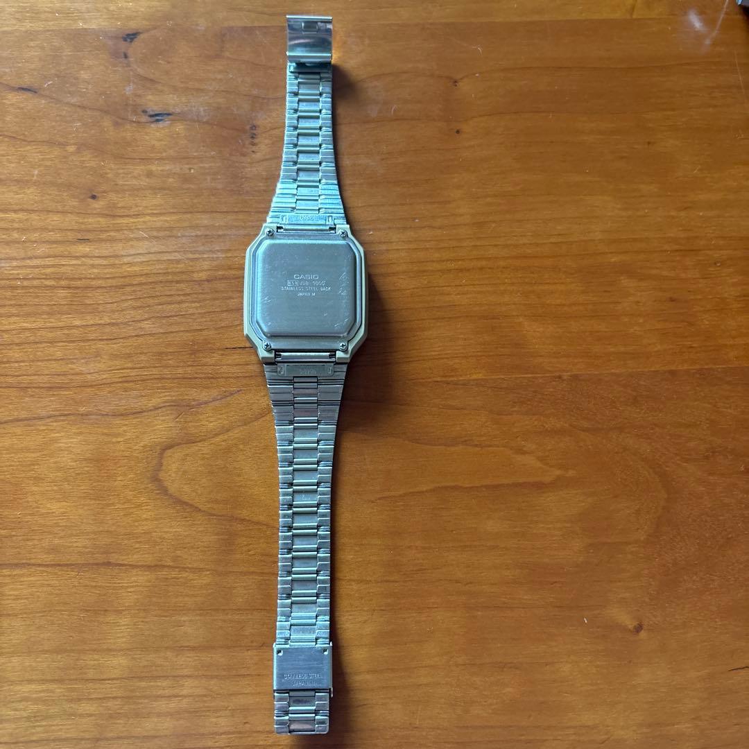 CASIO VDB-1000 Digital Men's Watch — Japanese