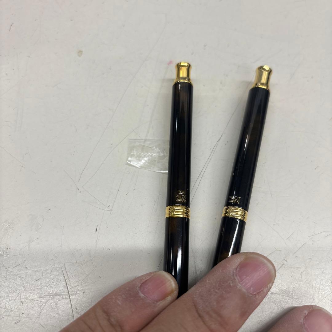B5490 Pilot Cavalier ballpoint pen and mechanical pencil set in almost unused condition without box