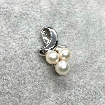 Honest Pearl Akoya 5.6mm white silver pearl pendant for wedding and entrance ceremony with no scratches
