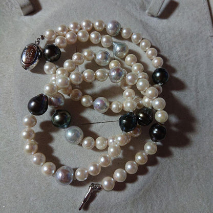 Large Akoya black and untoned pearl semi-long necklace measuring about 62cm with 8-9mm pearls