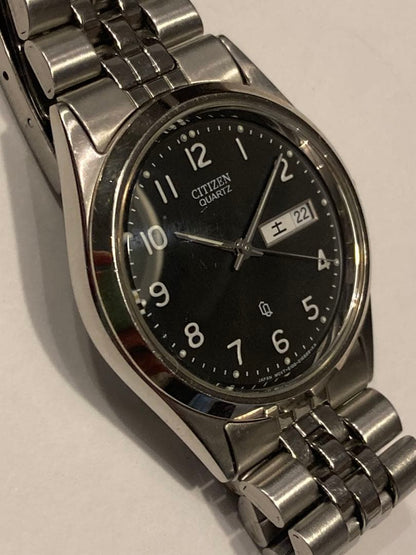 Citizen V157-0BX0 Quartz Men's Watch — Japanese
