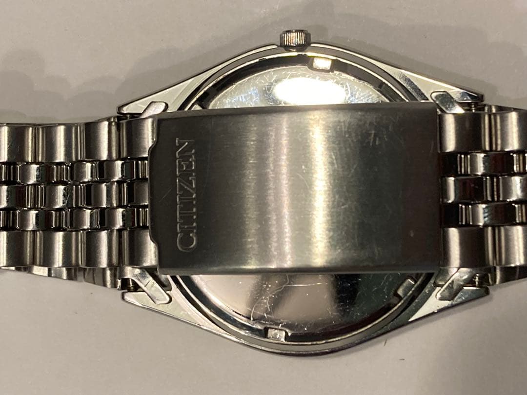 Citizen V157-0BX0 Quartz Men's Watch — Japanese