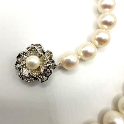 White Akoya pearl necklace with 7mm beads approximately 42cm long for formal occasions