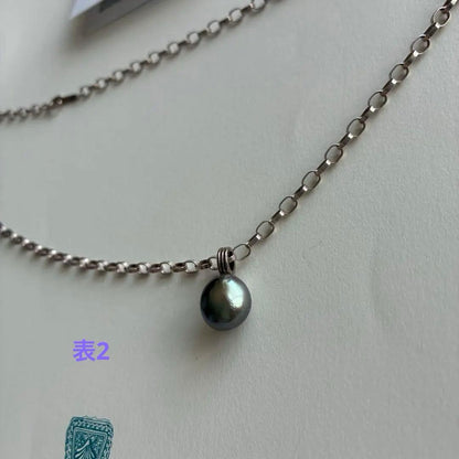 Agete 2023 Autumn BIOLOGY silver necklace with natural gray South Sea pearl featuring unique irregular shape