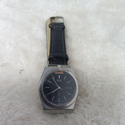 SEIKO 7223-6000 Quartz Men's Watch — Japanese