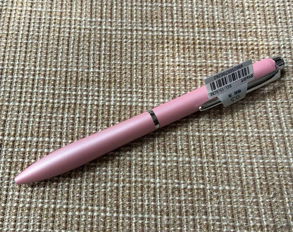 PILOT eterlink 0.5mm ballpoint pen with pink body and silver clip