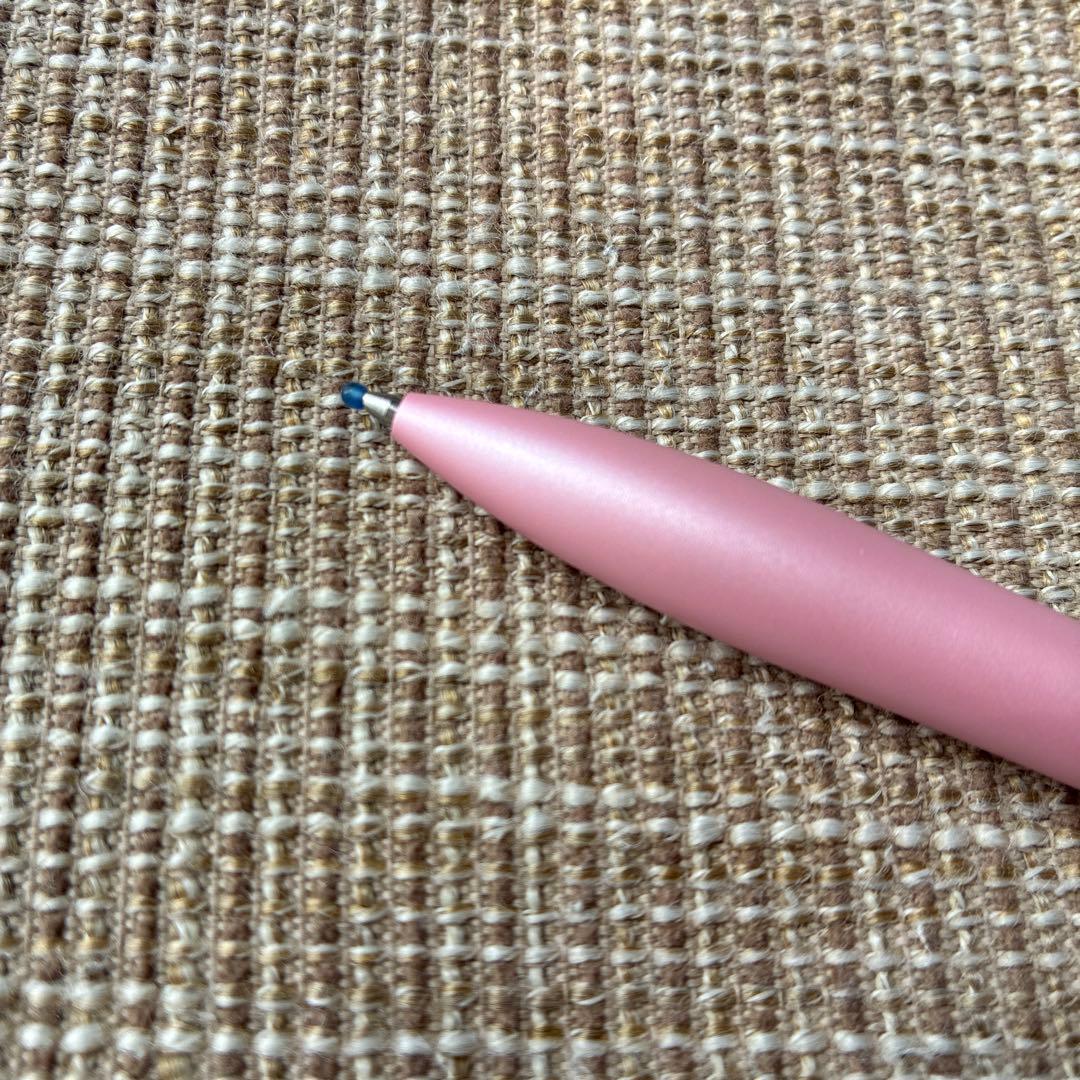 PILOT eterlink 0.5mm ballpoint pen with pink body and silver clip