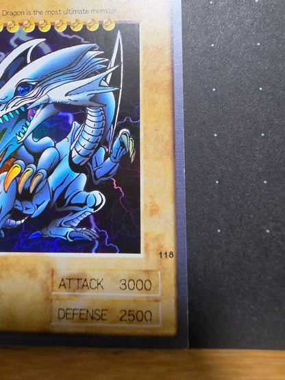 Yu-Gi-Oh Blue-Eyes White Dragon Ultra Rare — English
