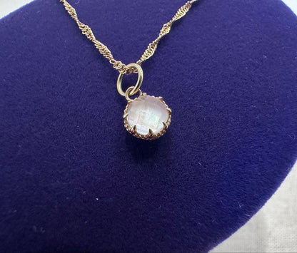 Agete Limited Edition K10 necklace bracelet charm with rose quartz front and white shell back on 40 cm adjustable chain