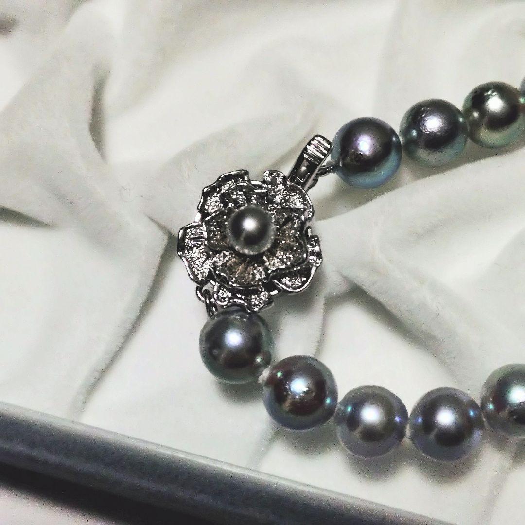 Akoya genuine pearl necklace with 7.5mm blue gray pearls and silver markings