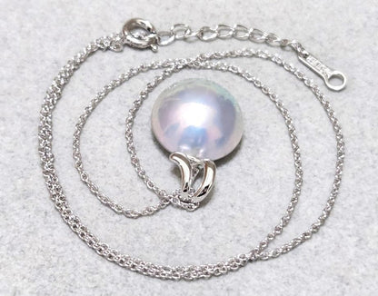 Tasaki Pearl Mabe Pearl necklace with SV925 chain, about 42 centimeters long, pearl top visible