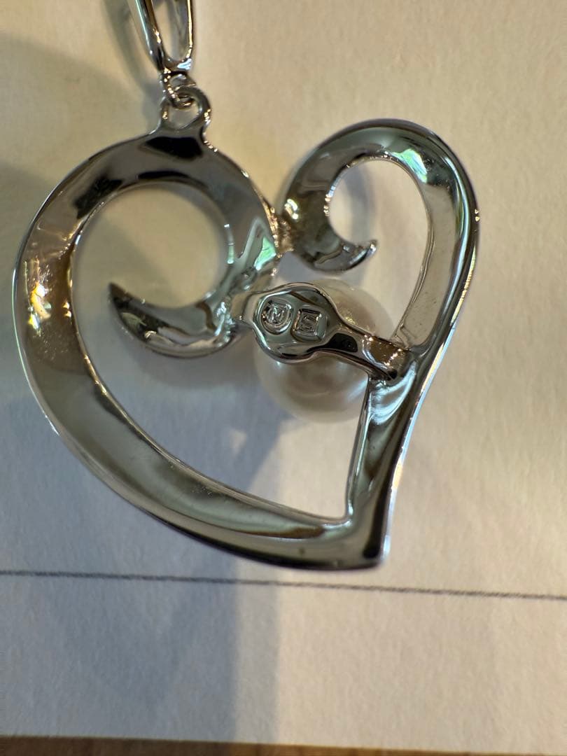 Mikimoto Open Heart necklace featuring a 5.3mm pearl on sterling silver chain 39cm long