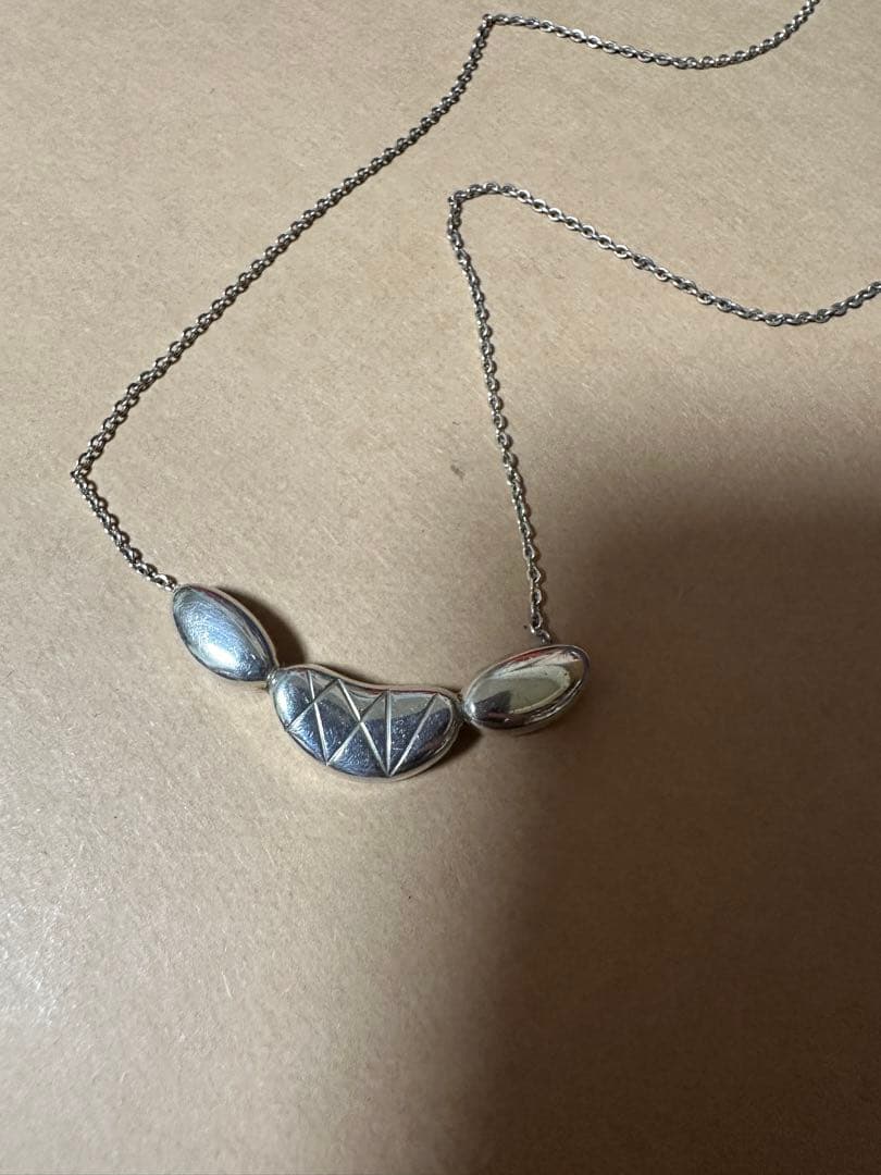 Mikimoto Sofia silver necklace approximately 39cm length with elegant and rare design