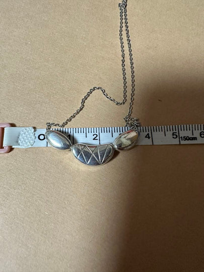 Mikimoto Sofia silver necklace approximately 39cm length with elegant and rare design