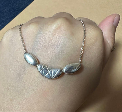 Mikimoto Sofia silver necklace approximately 39cm length with elegant and rare design