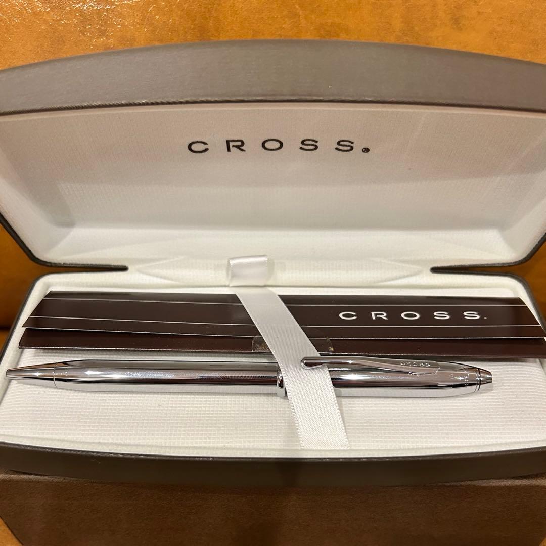Unused CROSS ballpoint pen set including model 532 and Classic Century displayed on a white background