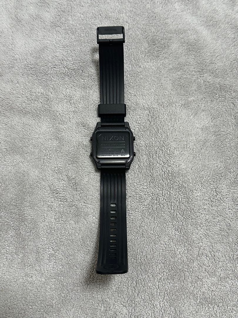NIXON STAPLE Digital Men's Watch — Japanese