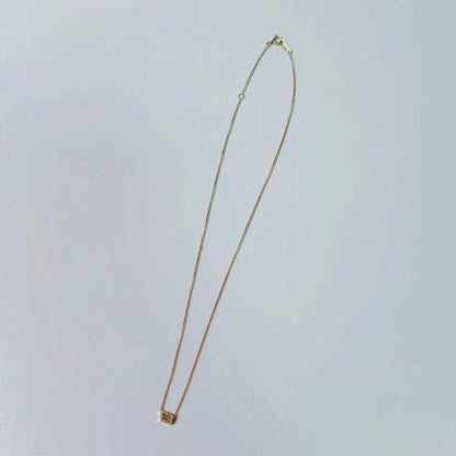 agete 2022 WinterLimited K18 diamond necklace with 40cm chain length displayed on white background