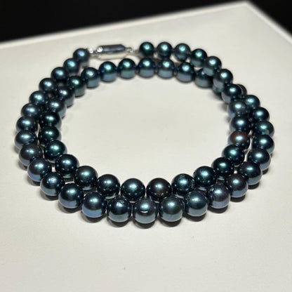 Akoya pearl black necklace featuring 6.5-7mm pearls on a 42cm strand