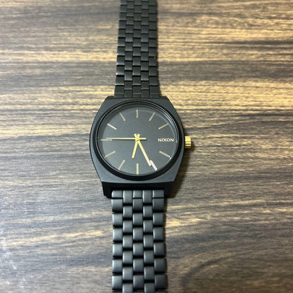 NIXON Analog Men's Watch — Japanese