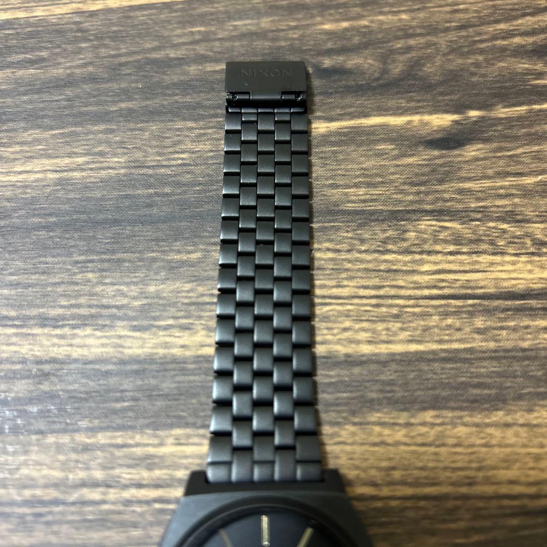 NIXON Analog Men's Watch — Japanese