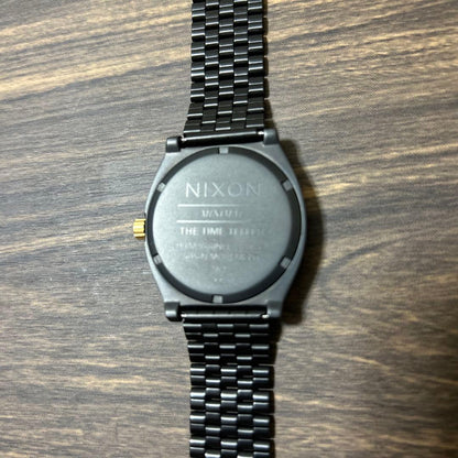 NIXON Analog Men's Watch — Japanese
