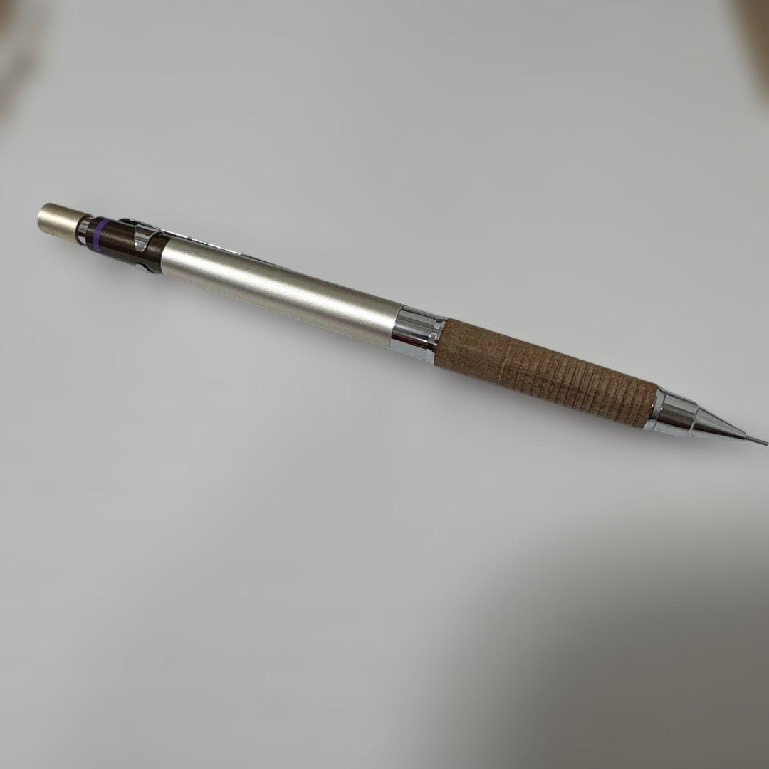 PILOT H-2083 0.3mm fineliner pen with fine tip and blue barrel shown on white background
