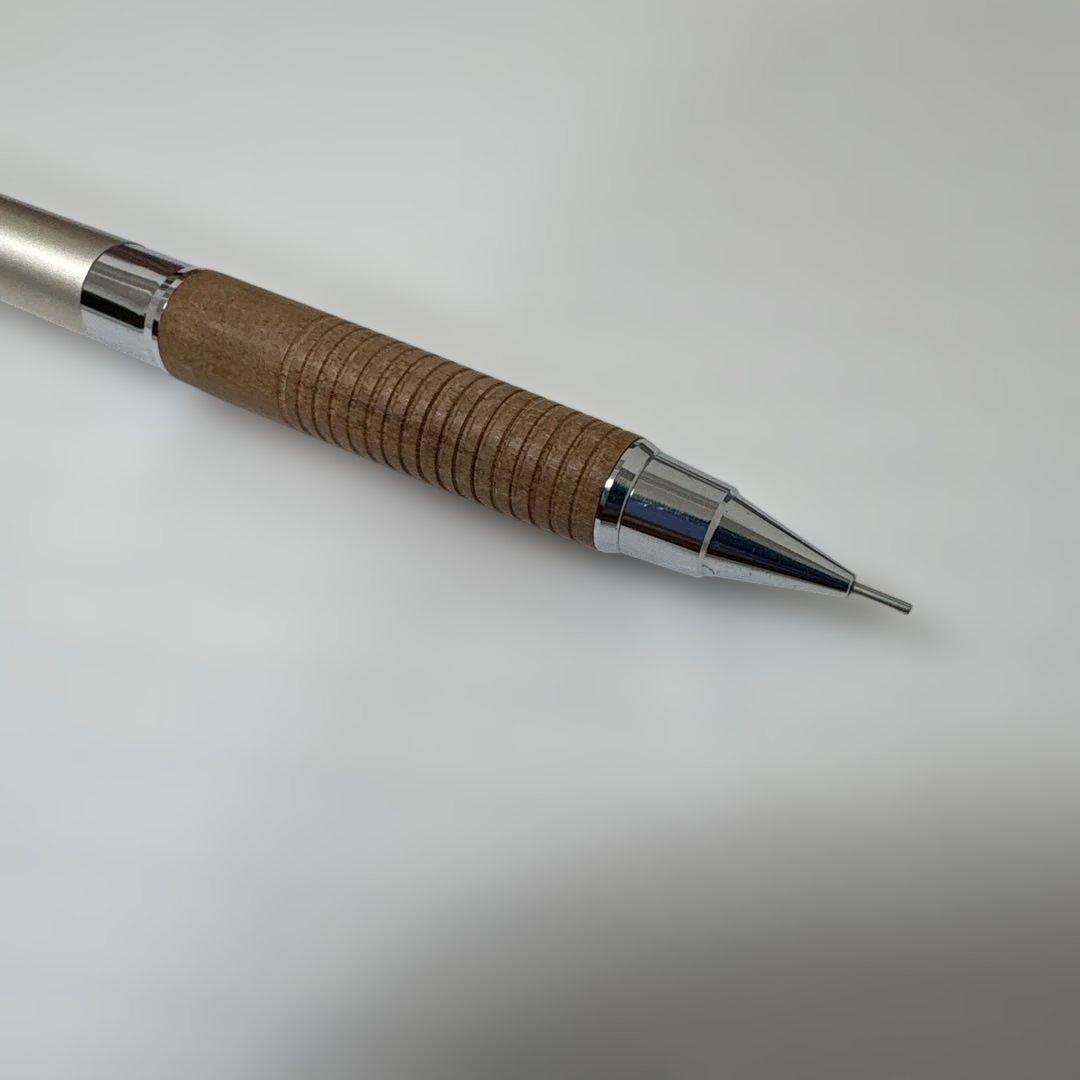 PILOT H-2083 0.3mm fineliner pen with fine tip and blue barrel shown on white background