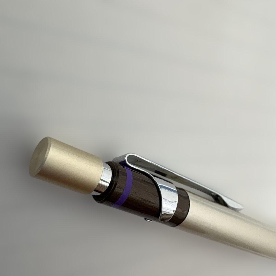 PILOT H-2083 0.3mm fineliner pen with fine tip and blue barrel shown on white background