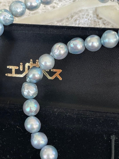 Elizabeth blue-gray Akoya pearl necklace featuring 7.5mm semi baroque pearls on a 42cm strand
